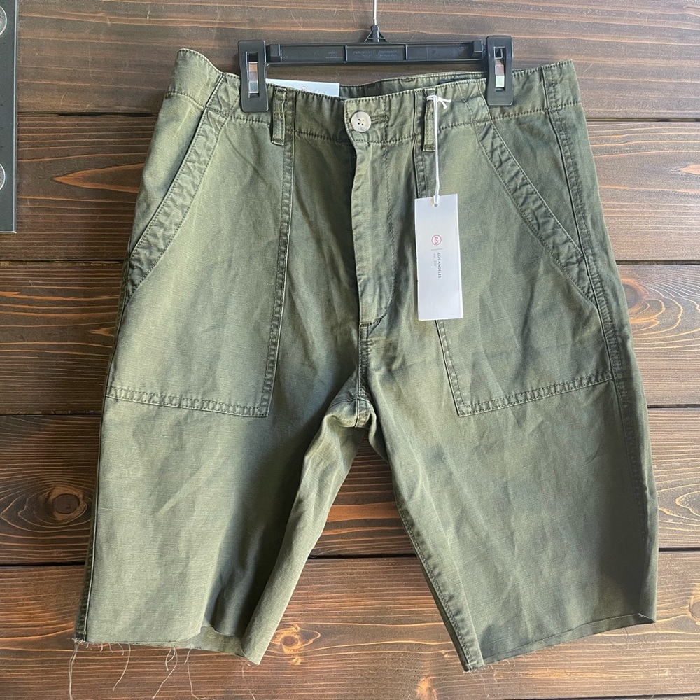 AG Adriano Goldschmied Wes Relaxed Straight Short NWT 29